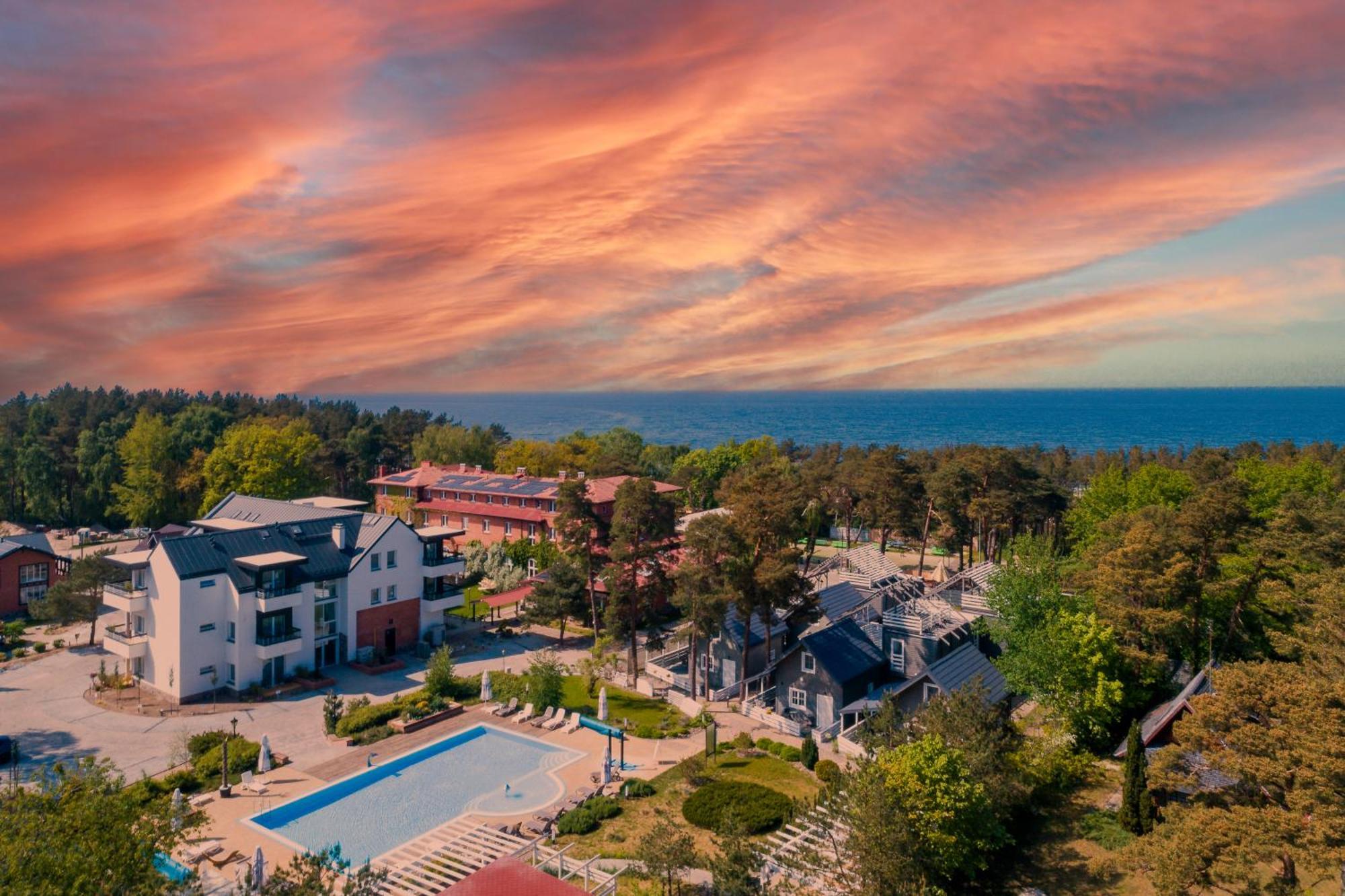 Apartamenty Przy Plazy Z Basenem Z Podgrzewana Woda I Mini Spa - Osrodek Kolonijno-Wczasowy Mewa Ниешорце Екстериор снимка
